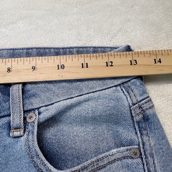 American Eagle Curvy Mom Jeans Light Wash Ripped Distressed Denim Stretch Size 2 - Picture 6 of 9